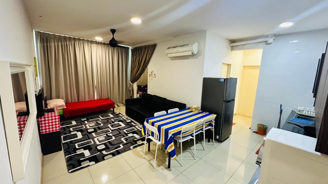 Vista Alam Roomstay Homestay Шах-Алам Екстер'єр фото