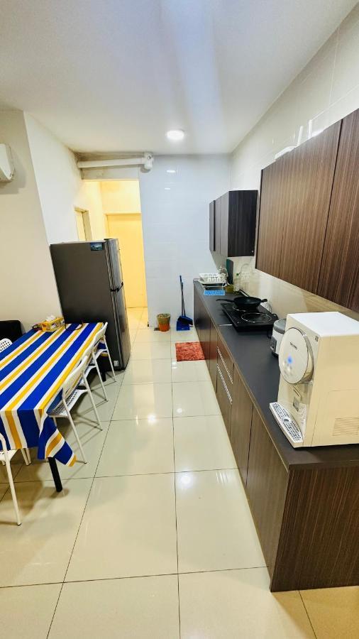 Vista Alam Roomstay Homestay Шах-Алам Екстер'єр фото
