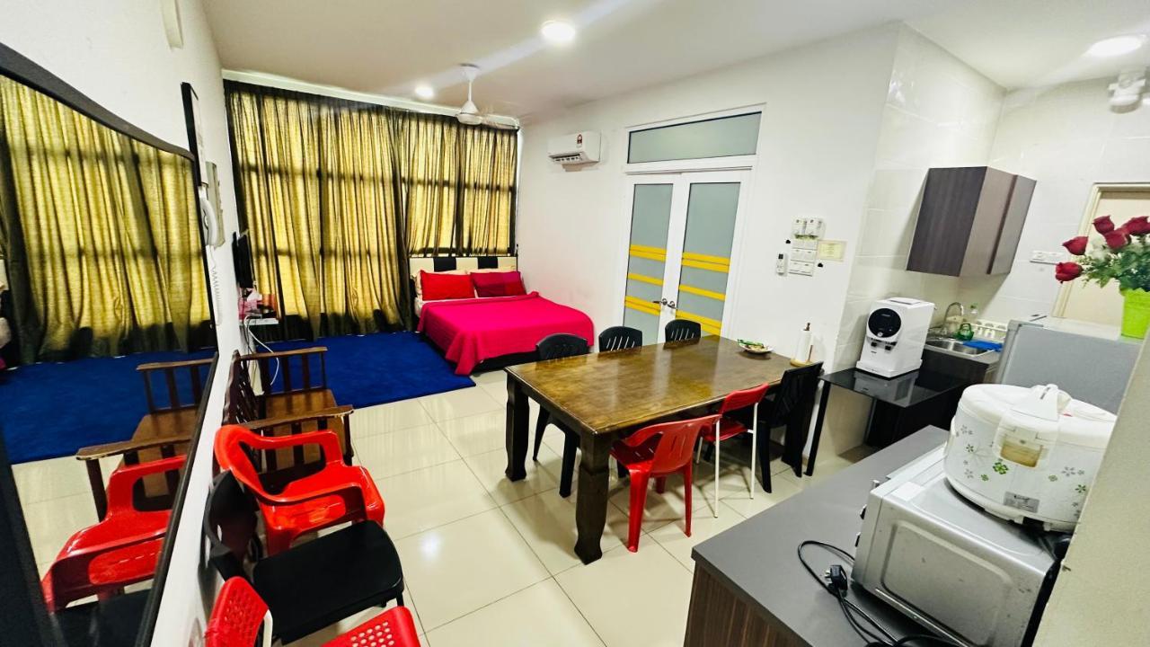 Vista Alam Roomstay Homestay Шах-Алам Екстер'єр фото