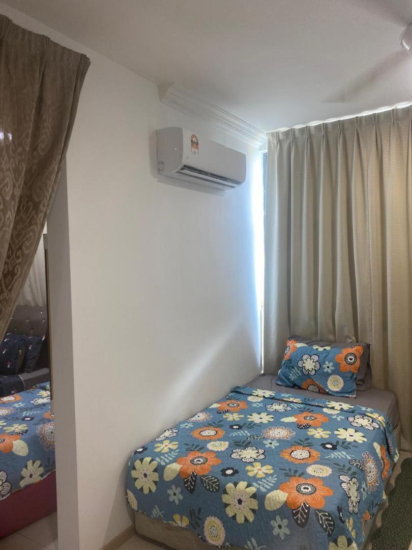 Vista Alam Roomstay Homestay Шах-Алам Екстер'єр фото