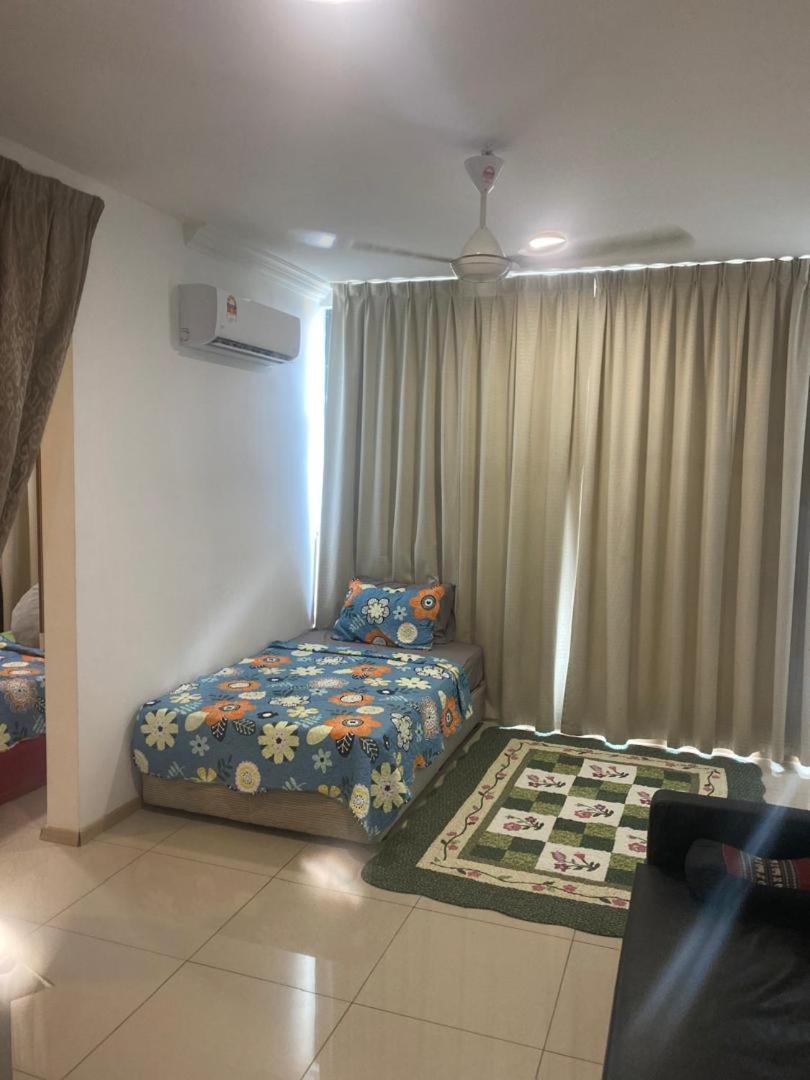 Vista Alam Roomstay Homestay Шах-Алам Екстер'єр фото